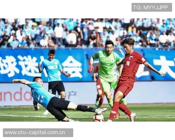 浓眉挡拆展现强大防守弗拉格精准三分助攻球队逆转局势 浓眉挡拆展现强大防守弗拉格精准三分助攻球队逆转局势