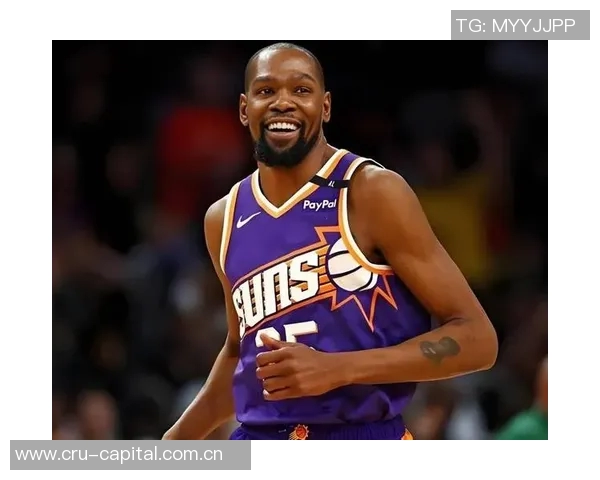 杜兰特强调赢得总冠军需依靠进攻而非单纯防守的重要性 杜兰特强调赢得总冠军需依靠进攻而非单纯防守的重要性