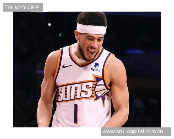 布克谈新赛季期待与责任感受领袖角色的重要性与挑战