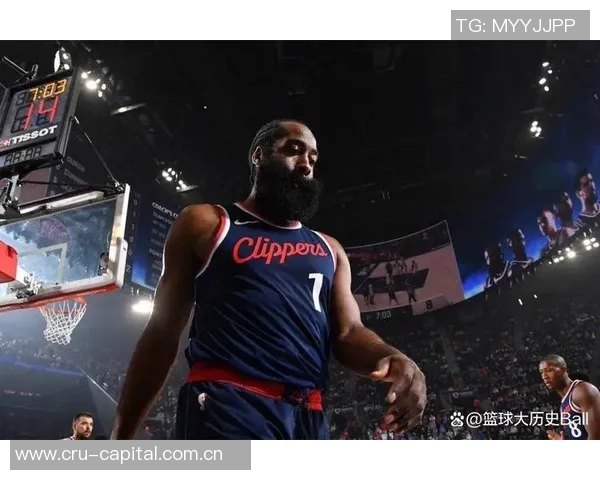 维拉纽瓦分析哈登与皮蓬的职业生涯差异与历史地位