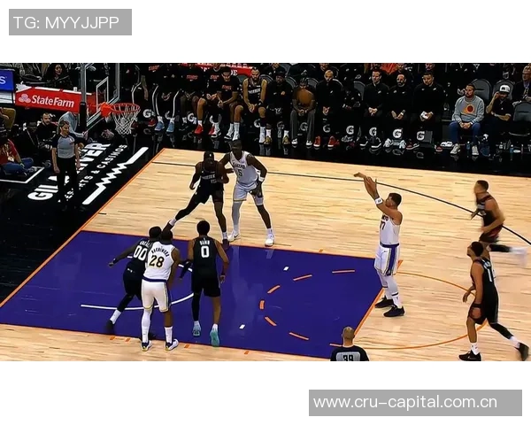 曾凡博防守贾里德巴特勒失误被罚犯规瞬间回顾 曾凡博防守贾里德巴特勒失误被罚犯规瞬间回顾