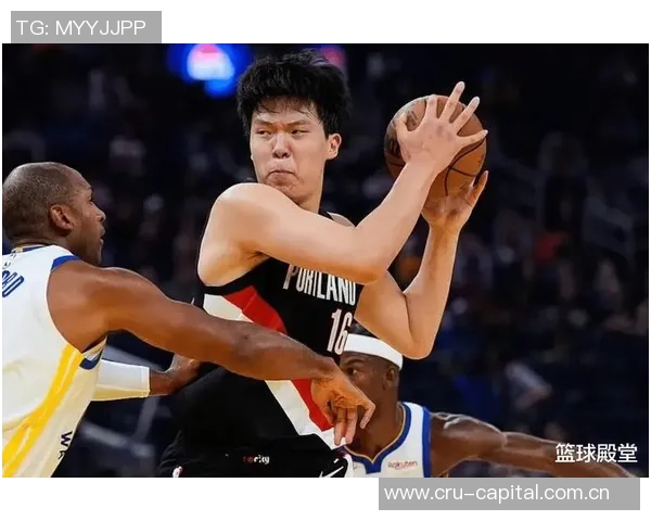 杨瀚森无私助攻辛森三分雨下不停本场第七记三分球精彩瞬间